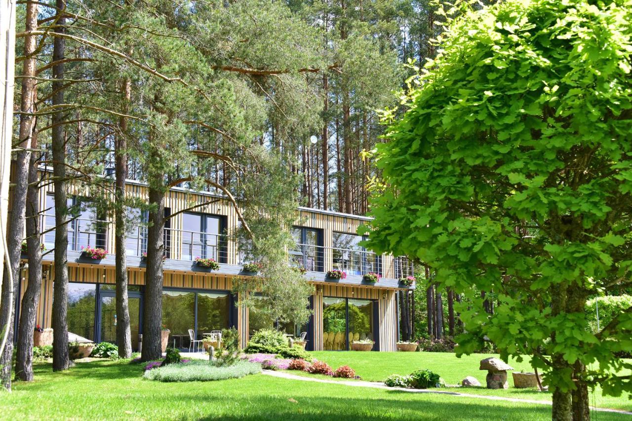 Pusu Takas Hotel Andrioniskis Exterior photo
